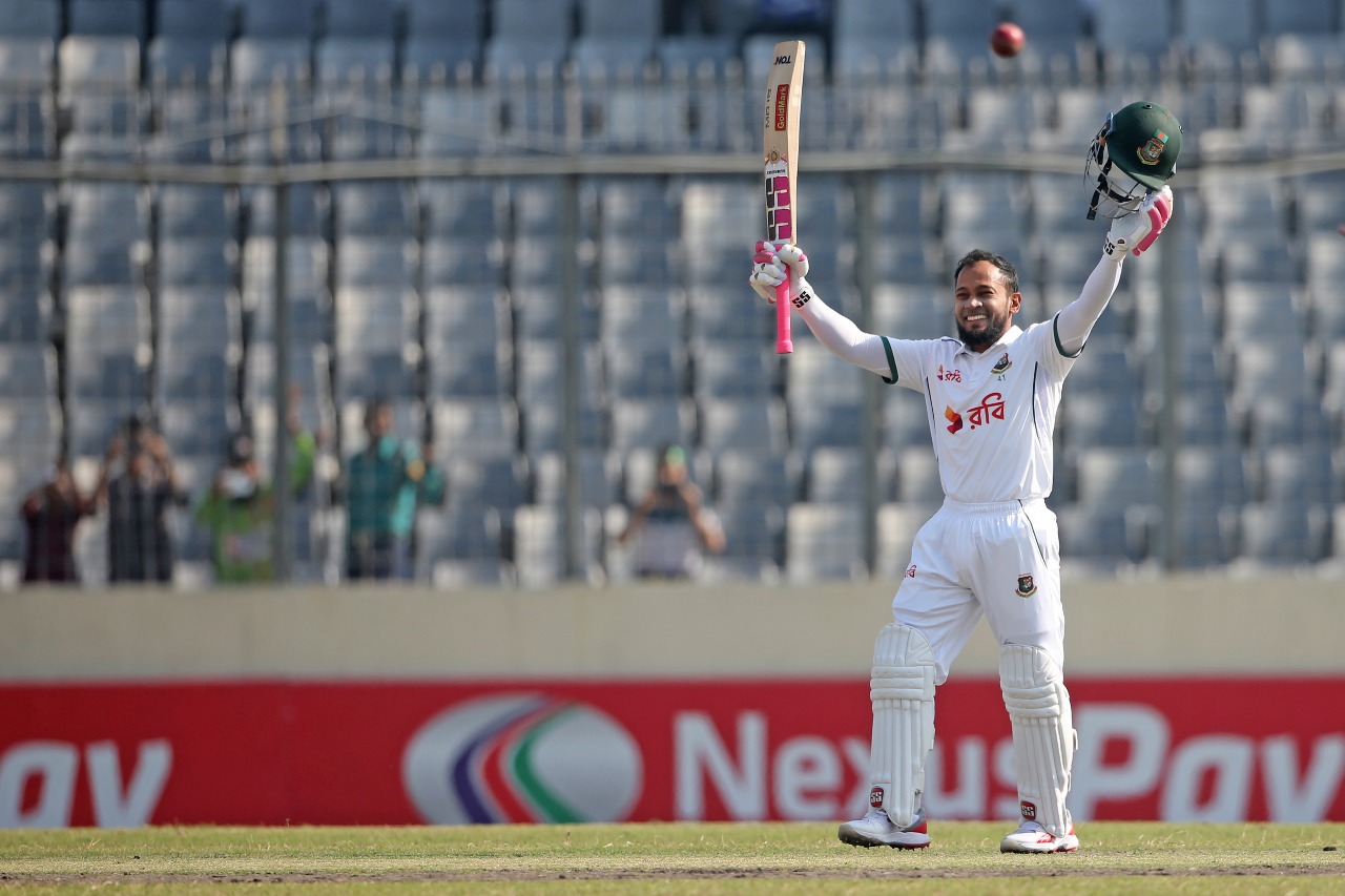 Mushfiq hits historic ton as Bangladesh take control on Day 2