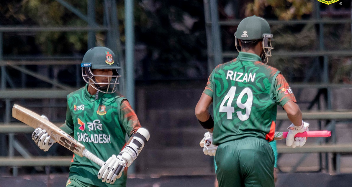 কালাম-রিজানের হাফ সেঞ্চুরি, তবুও বড় ব্যবধানে হার যুবাদের