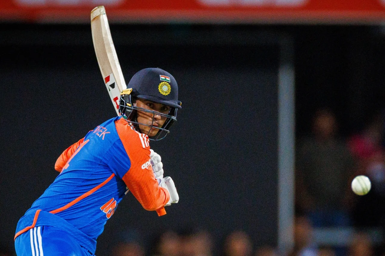 বৃষ্টির পেটে শেষ টি-টোয়েন্টি, সিরিজ জিতল ভারত