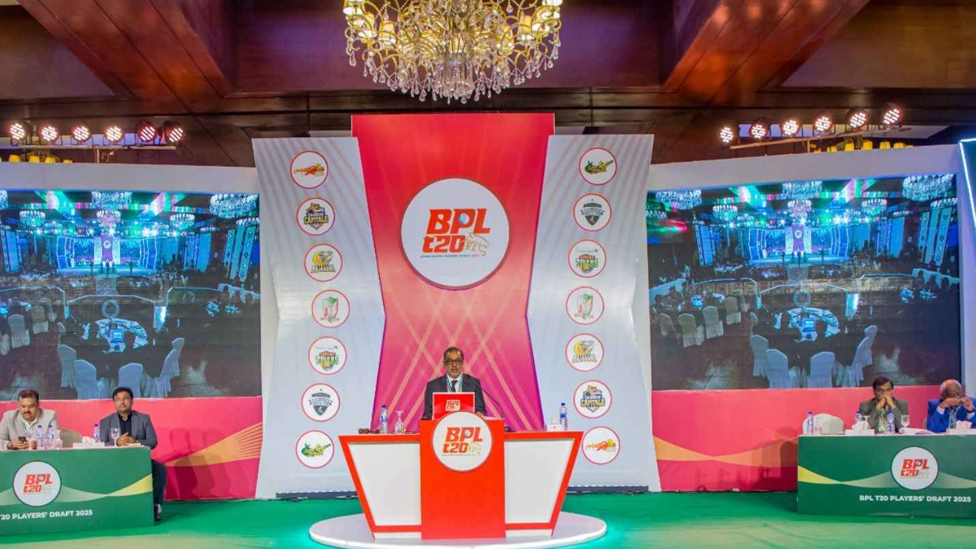 বিপিএল নিলামে ২৫০ বিদেশি ক্রিকেটার