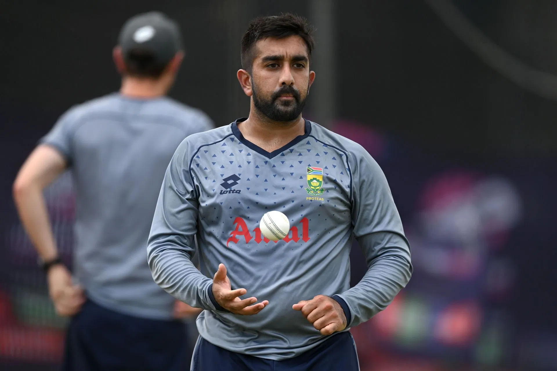 এসএ টোয়েন্টি থেকে নাম সরিয়ে নিলেন শামসি