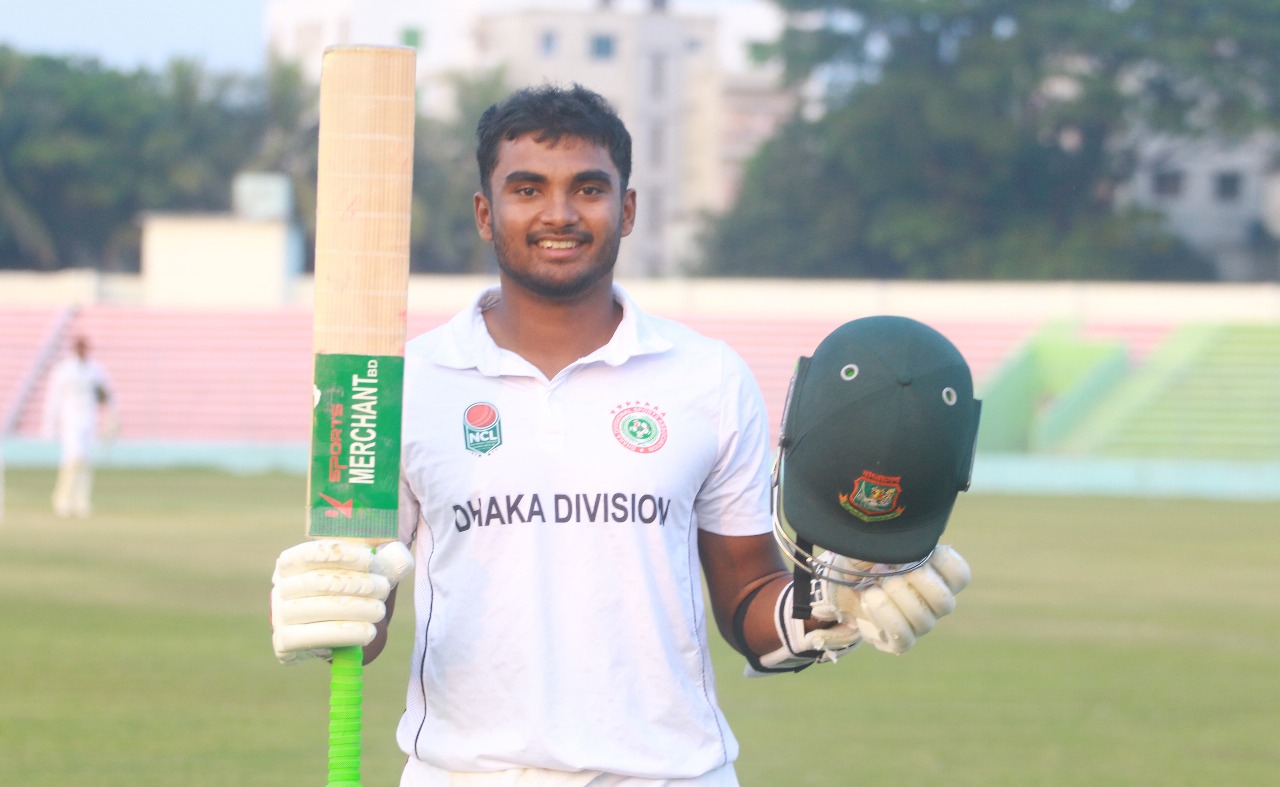 নাসুম-তানজিমদের নৈপুণ্যে অল আউট খুলনা, শিবলির সেঞ্চুরি