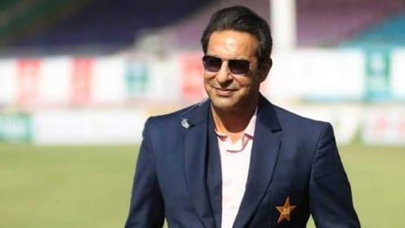 ক্রিকেটে রাজনীতি পছন্দ করি না: ওয়াসিম আকরাম