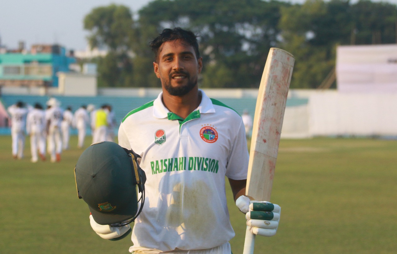 ১১ বছর পর সানজামুলের সেঞ্চুরি, রবিউলের ৫ উইকেট