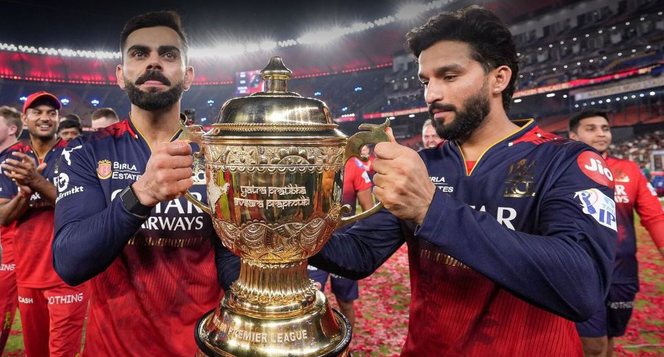 যাদেরকে রিটেইন করল চ্যাম্পিয়ন বেঙ্গালুরু