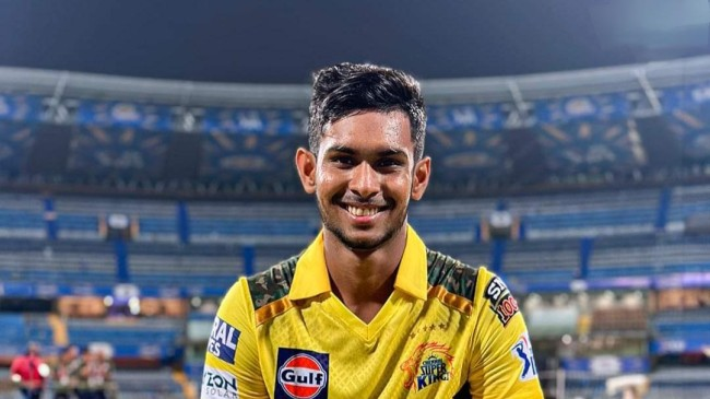 পাথিরানাকে ছেড়ে দিল চেন্নাই