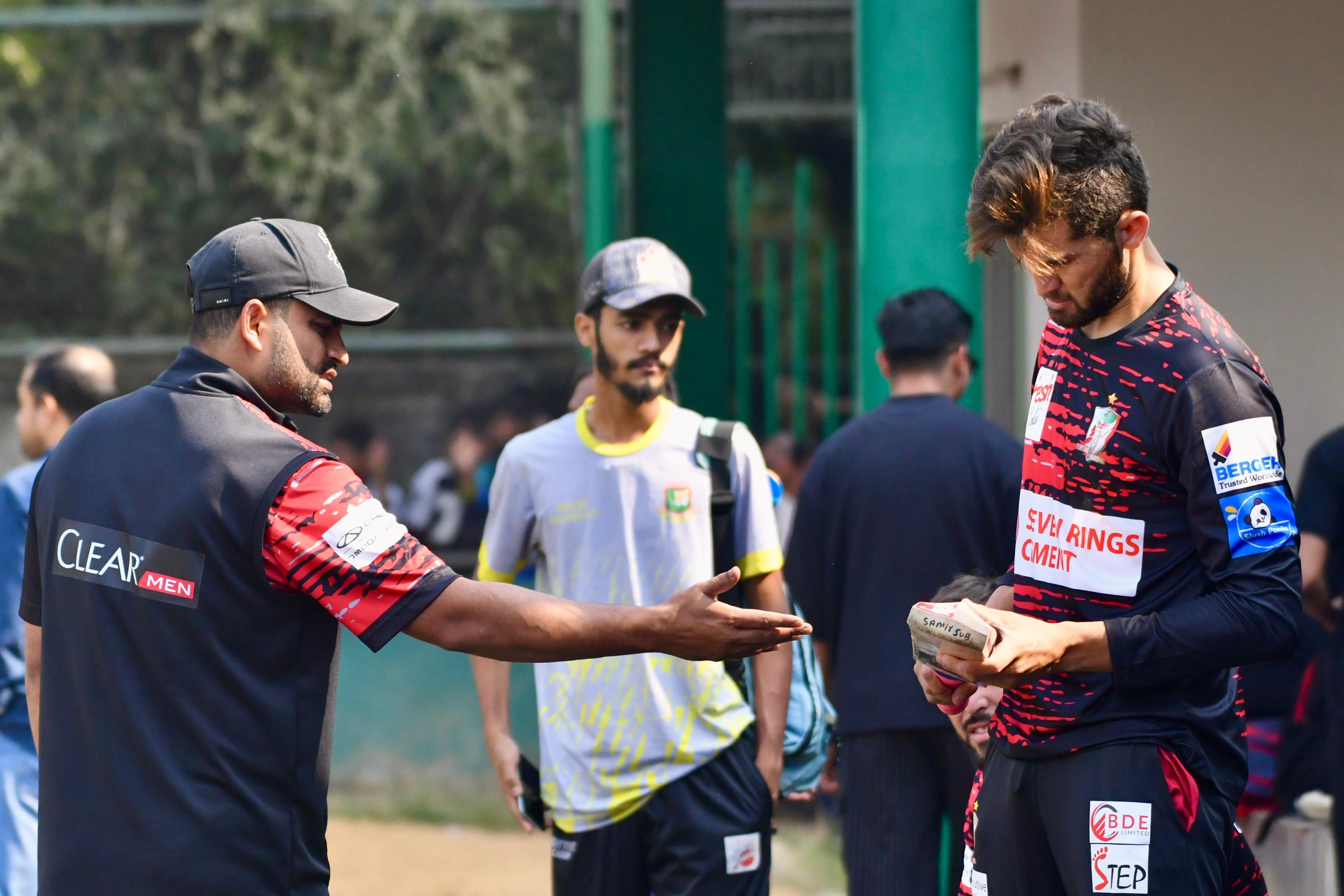 Afridi with Tamim Iqbal, Cricfrenzy