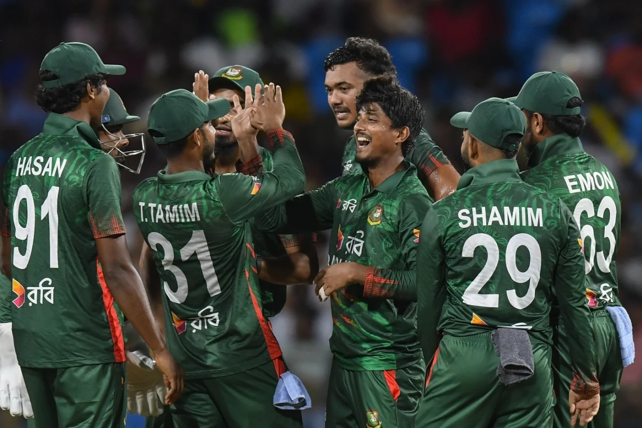 Mahedi Hasan's four-wicket haul rocked Bangladesh's chase, CWI