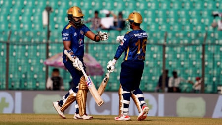 পাকিস্তানি অলরাউন্ডারকে দলে ভেড়ালো ঢাকা ক্যাপিটালস