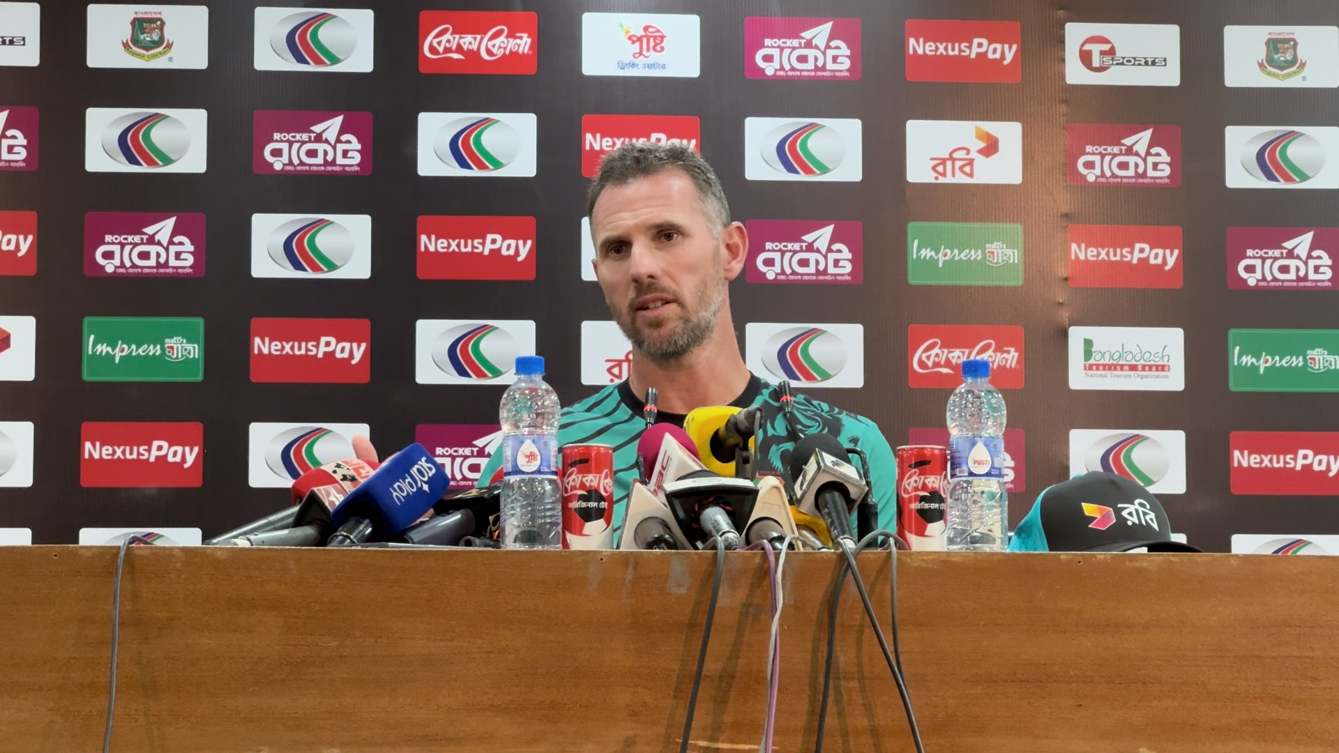 চিন্তাভাবনা জটিল না করে সিরিজ জয়ের দিকে নজর টেইটের