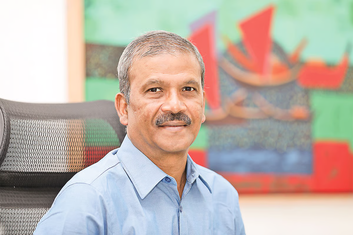 নতুন যুব ও ক্রীড়া উপদেষ্টা আসিফ নজরুল