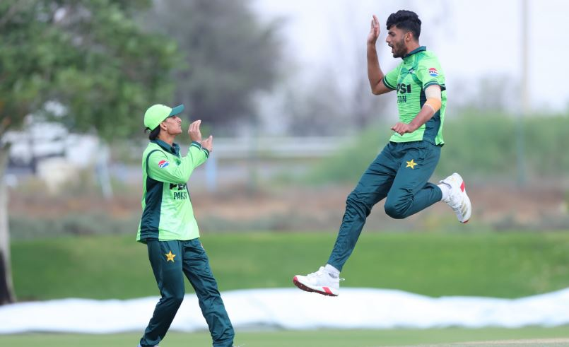 পাকিস্তানের পেসারদের তোপে বাংলাদেশের হতাশার ব্যাটিং