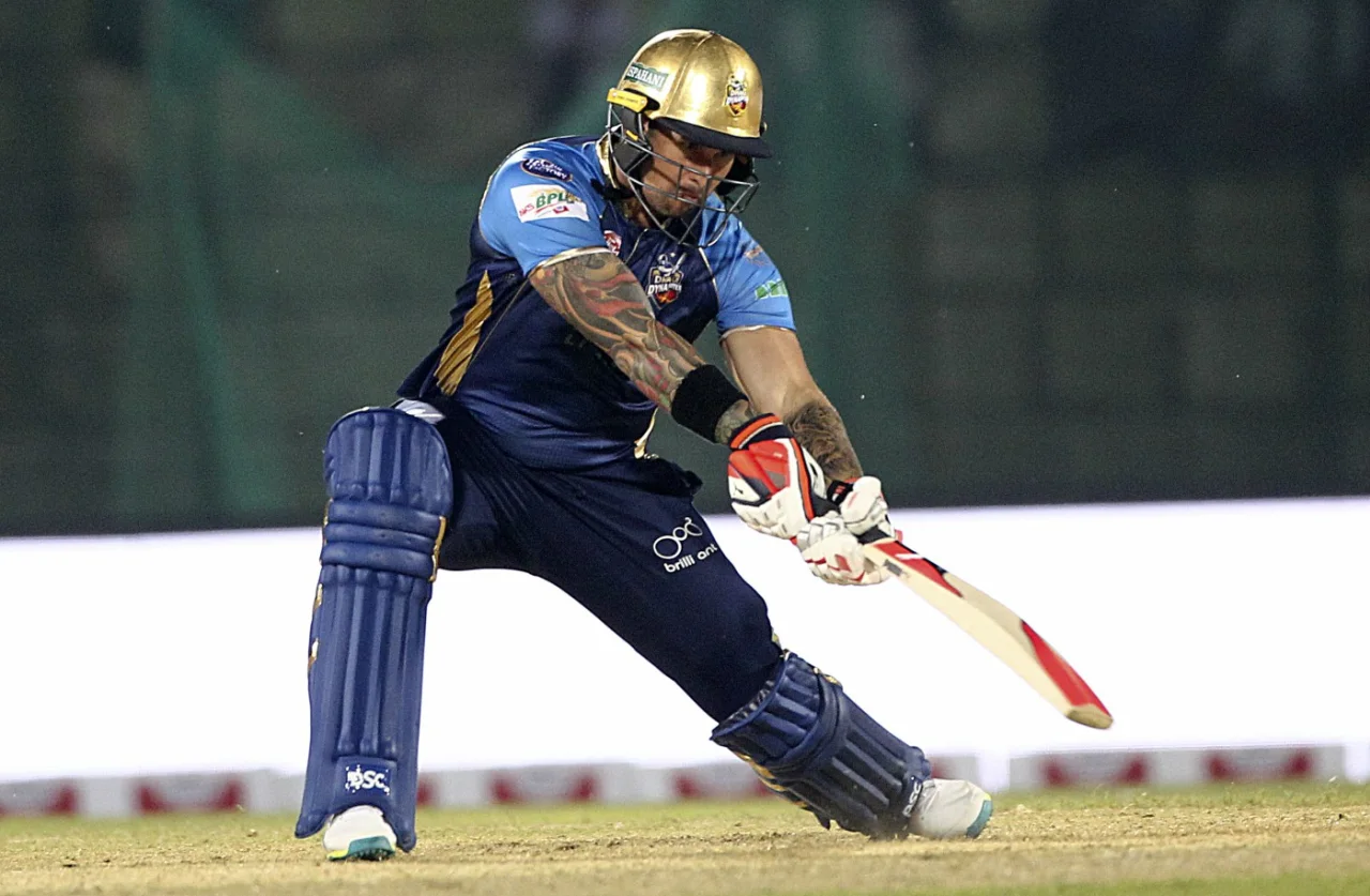 চট্টগ্রামে ডেলপোর্টের সঙ্গী পাকিস্তানের কামরান