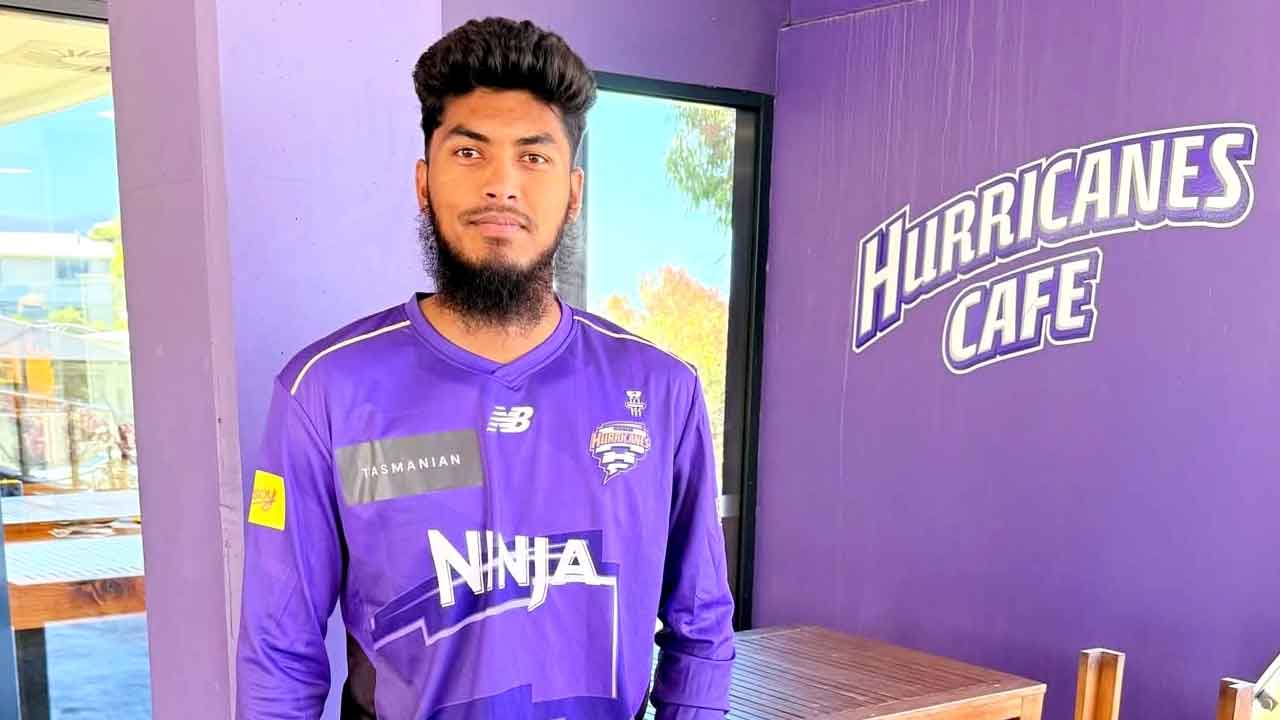 Rishad Hossain dons Hurricanes jersey ahead of Big Bash debut