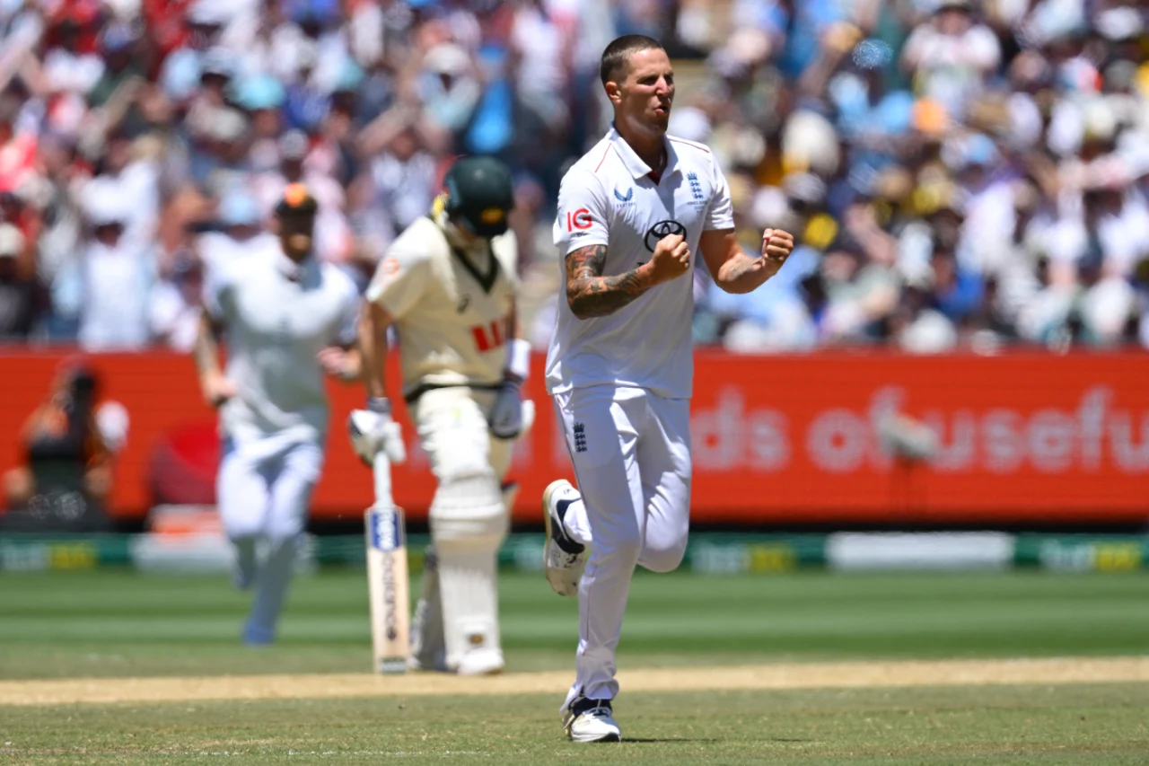 দুর্দান্ত বোলিংয়ে দ্বিতীয় ইনিংসে ৪ উইকেট নিয়েছেন ব্রাইডন কার্স