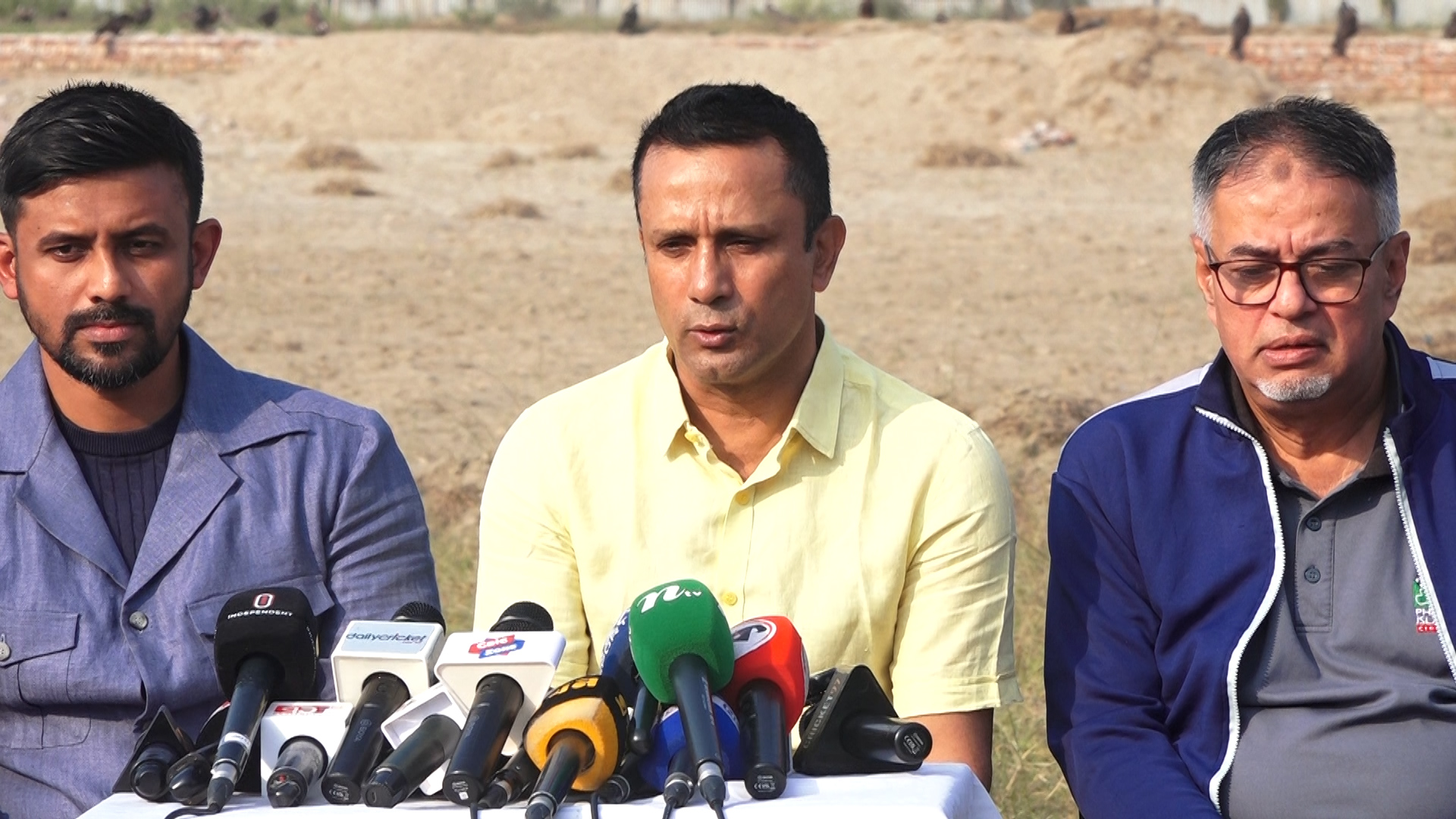 পূর্বাচল স্টেডিয়ামের মাটি চুরি, স্বাধীন তদন্ত কমিটি গঠনের প্রস্তাব পাইলটের