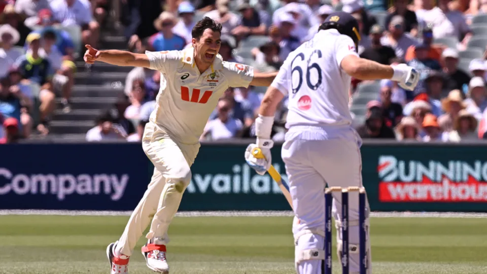 অ্যাশেজ শেষ কামিন্সের, অনিশ্চিত টি-টোয়েন্টি বিশ্বকাপেও