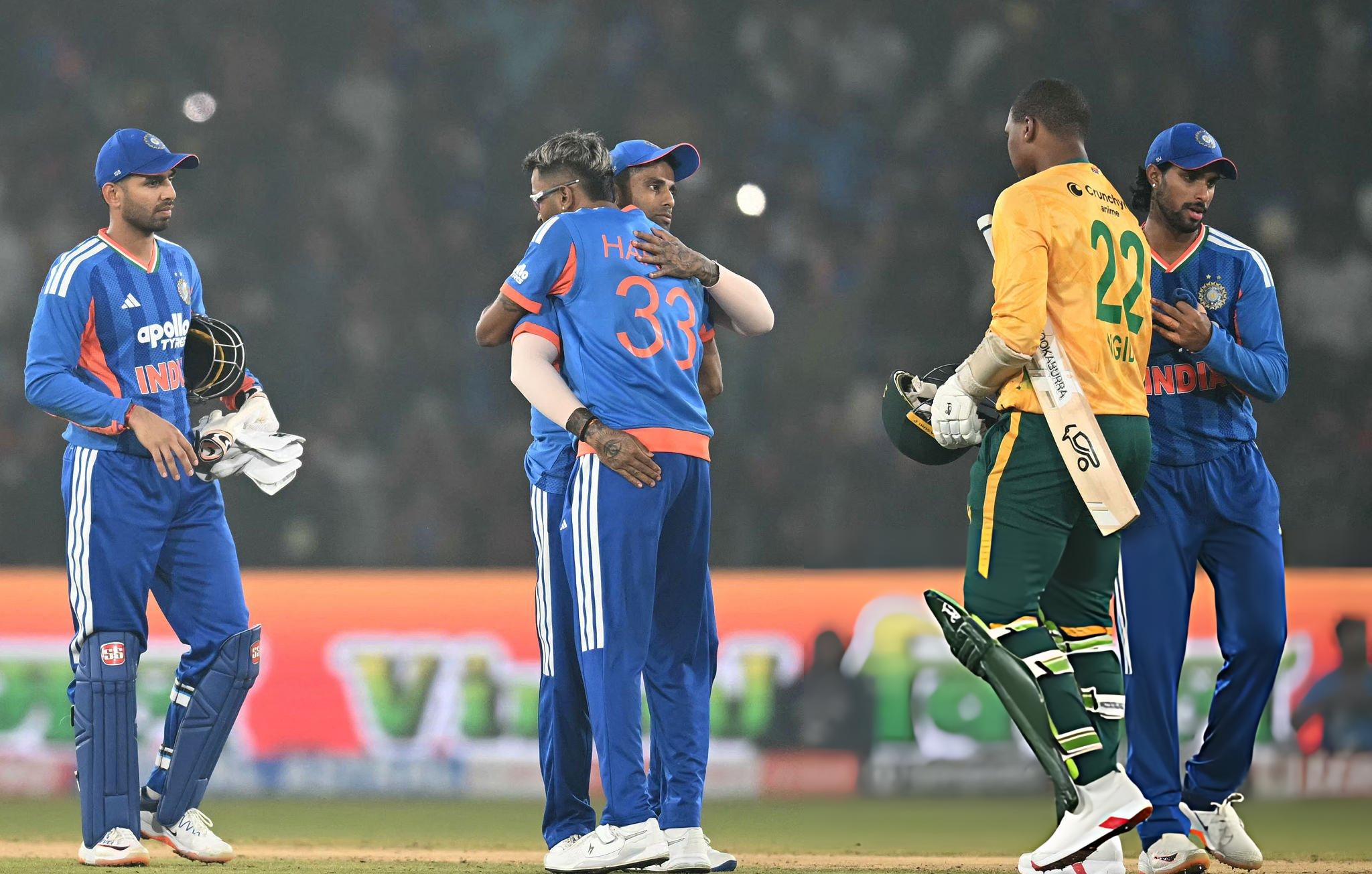 সাউথ আফ্রিকাকে উড়িয়ে ভারতের বড় জয়