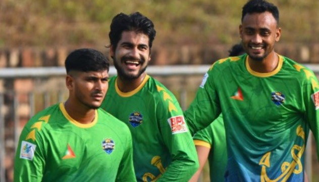 অনুশীলনে চট্টগ্রামের ক্রিকেটাররা, ফেসবুক