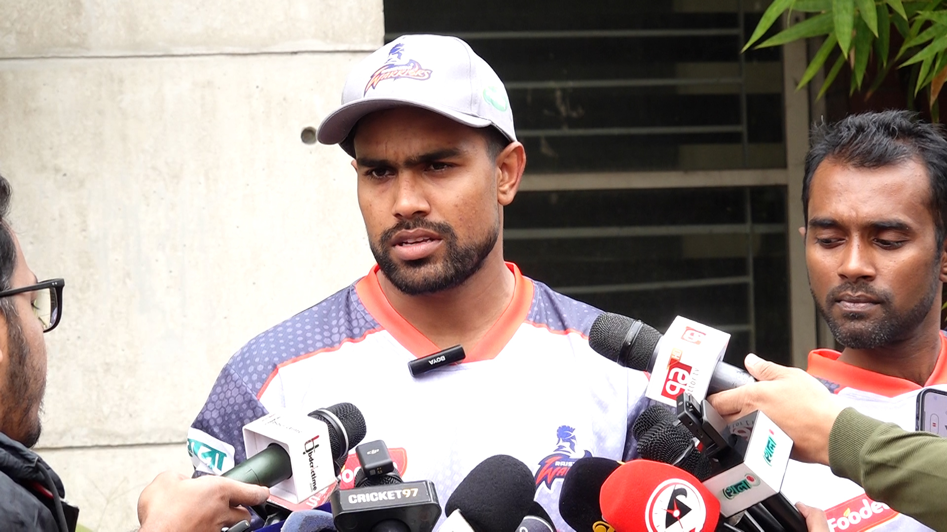 কে কিপিং করবে এটা টিম ম্যানেজমেন্টের সিদ্ধান্ত: আকবর