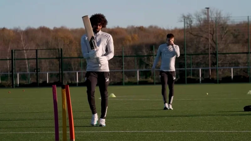 Hamza Choudhury plays cricket at Leicester City