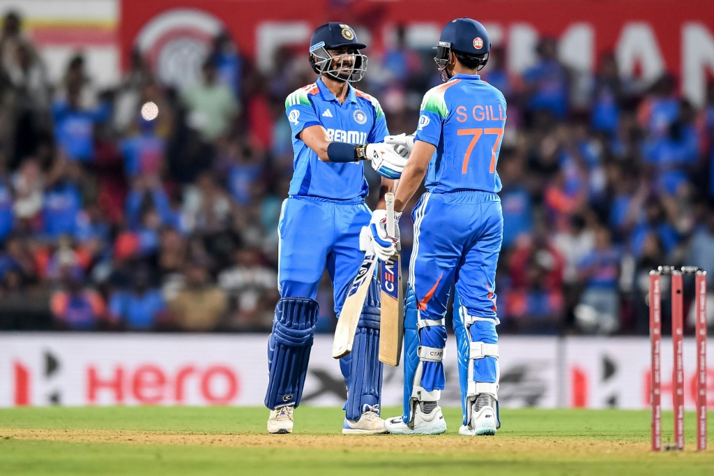 India's Shubman Gill (R) and Axar Patel shared an important partnership against England, AFP