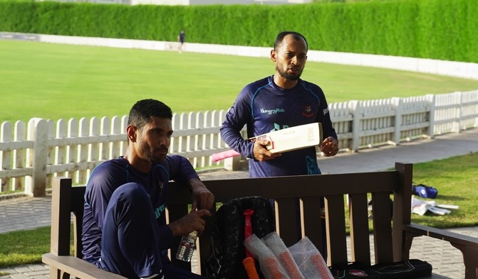 Mahmudullah Riyad and Mushfiqur Rahim, file photo