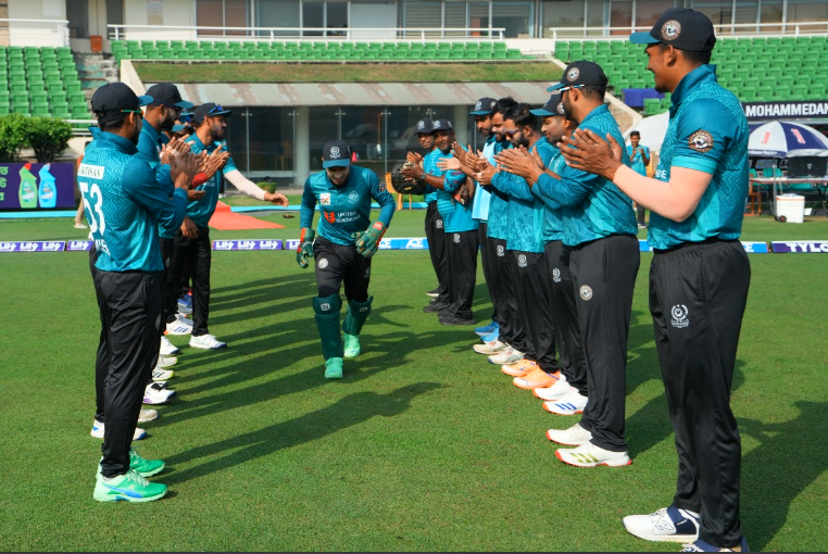 Mohammedan players honored Mushfiq with a guard of honor, Cricfrenzy