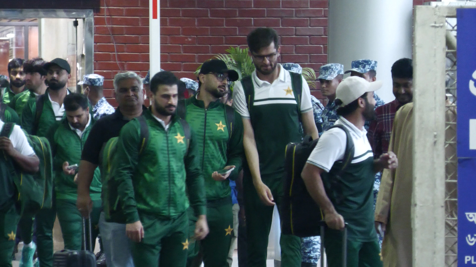 ৩ ম্যাচের সিরিজ খেলতে পাকিস্তান দল এখন ঢাকায়