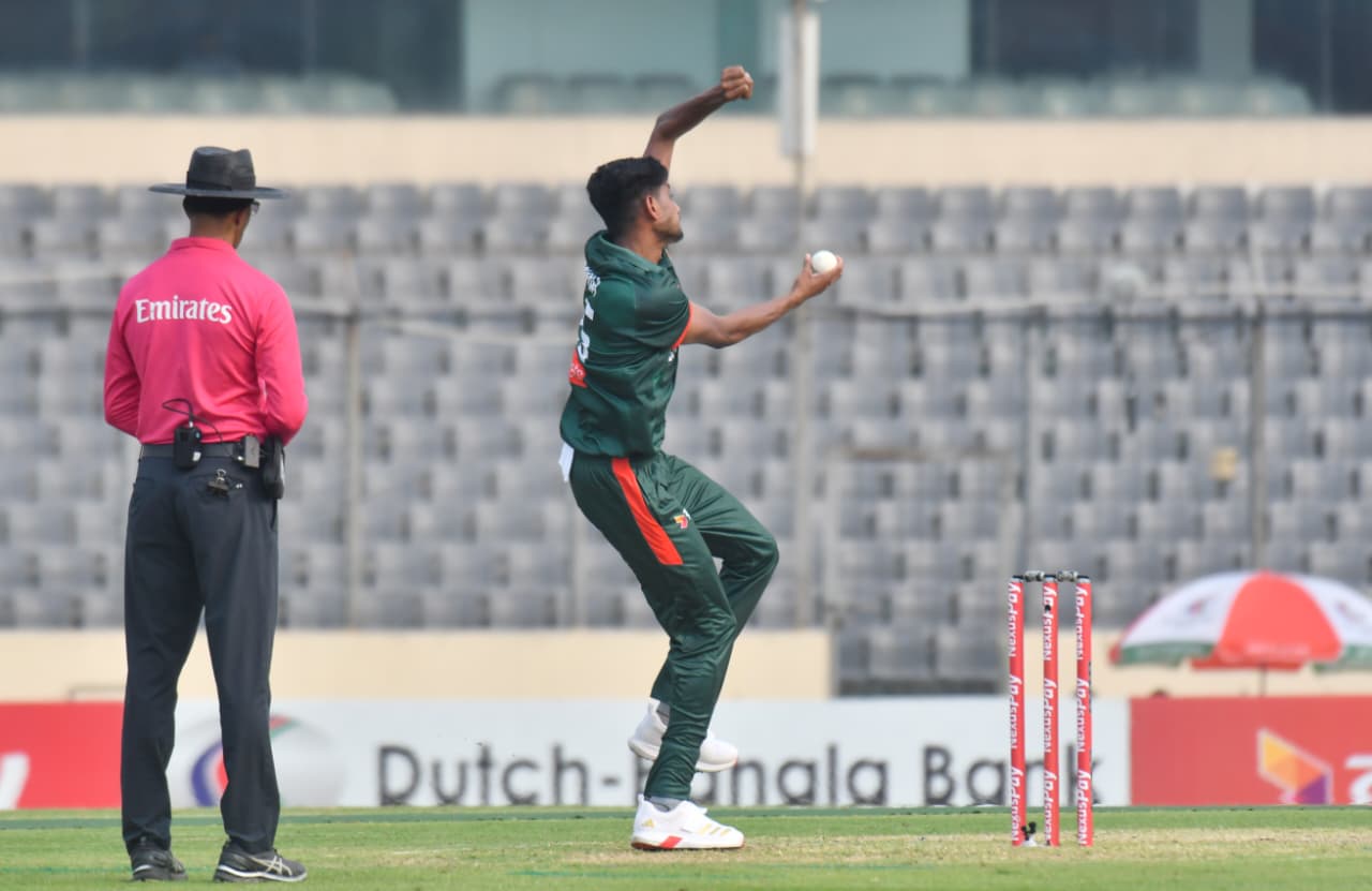 Hesson hails Rana after Bangladesh’s dominant win over Pakistan