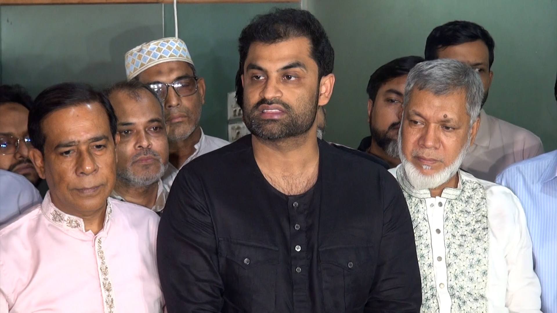 আনুষ্ঠানিক অভিযোগ জানালেন তামিমরা