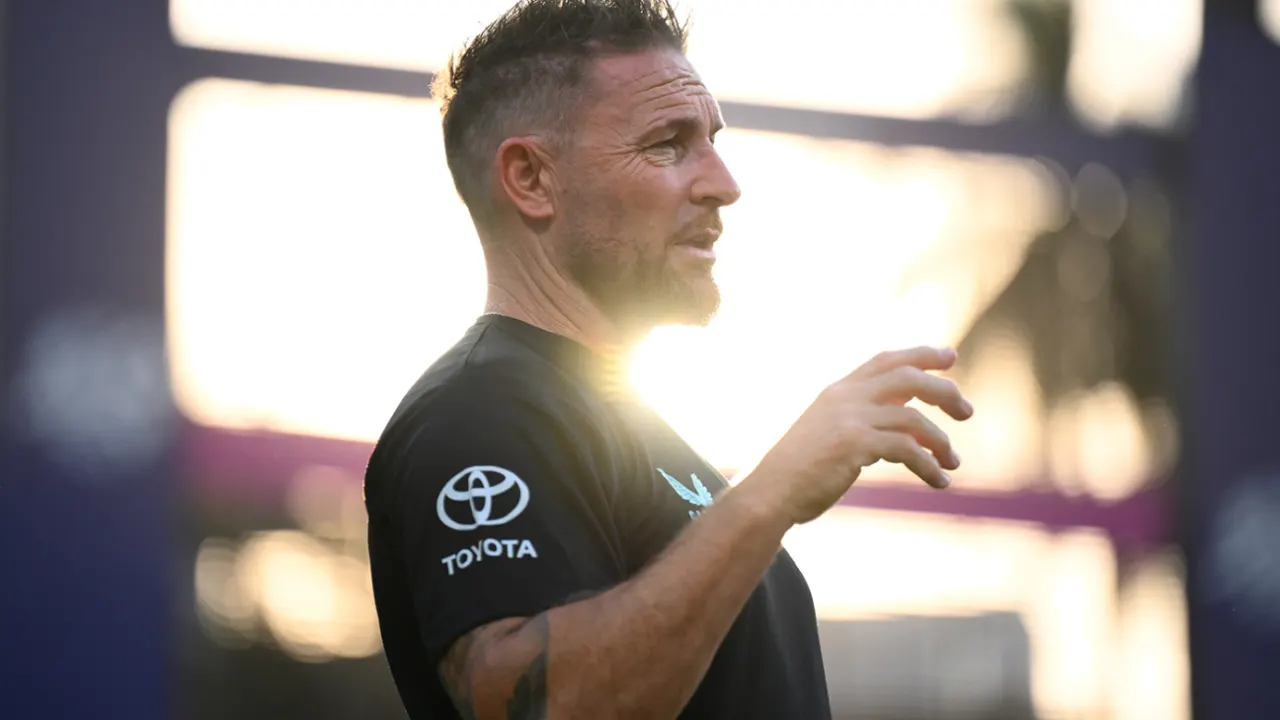 ইংল্যান্ডের প্রধান কোচ থাকছেন ম্যাককালামই