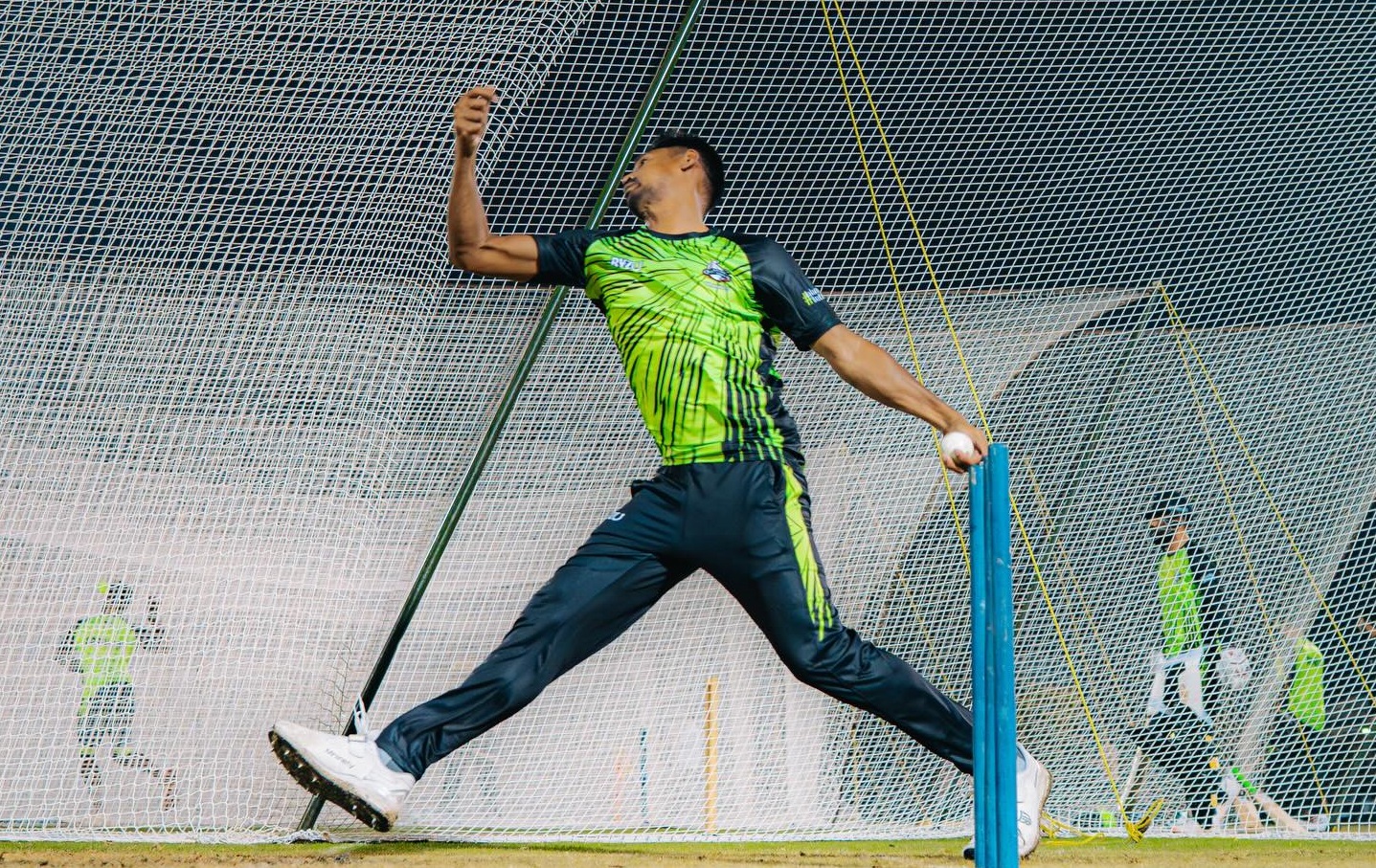 মুস্তাফিজের কাছ থেকে পাকিস্তানের তরুণরা শিখুক, চাওয়া রমিজের