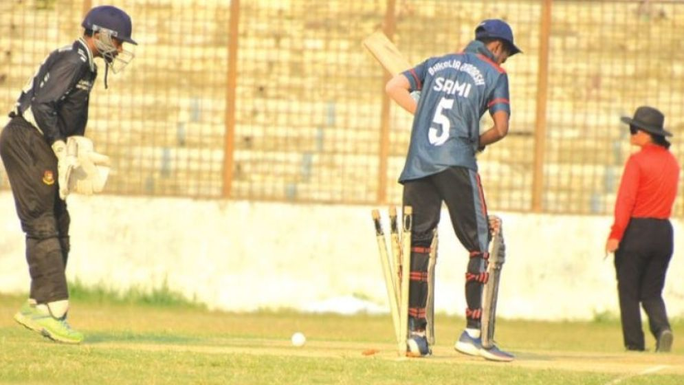 চট্টগ্রামে ‘হিট আউট’ কাণ্ড, নিষিদ্ধ ৭ ক্রিকেটার