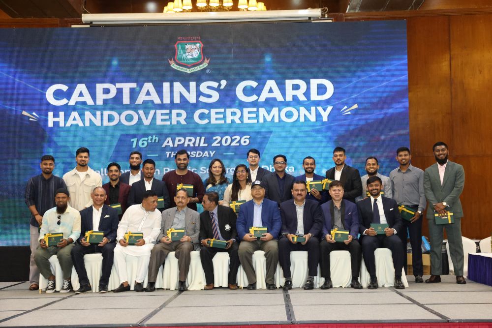 ‘ক্যাপ্টেন্স কার্ড’ পেয়ে তামিমকে প্রশংসায় ভাসালেন অধিনায়করা