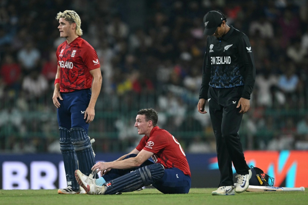 England's Brook, Bethell warned after New Zealand nightclub incident