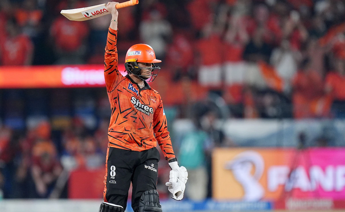 ‘পাঞ্জাবের ক্রিকেটাররা স্বাধীনভাবেই খেলে’, সেঞ্চুরির পর অভিষেক