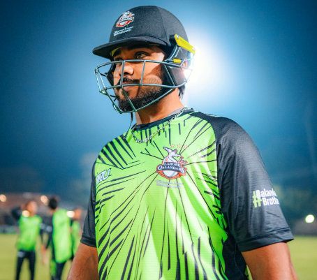 Emon blazes 45 as Lahore make flying start against Multan
