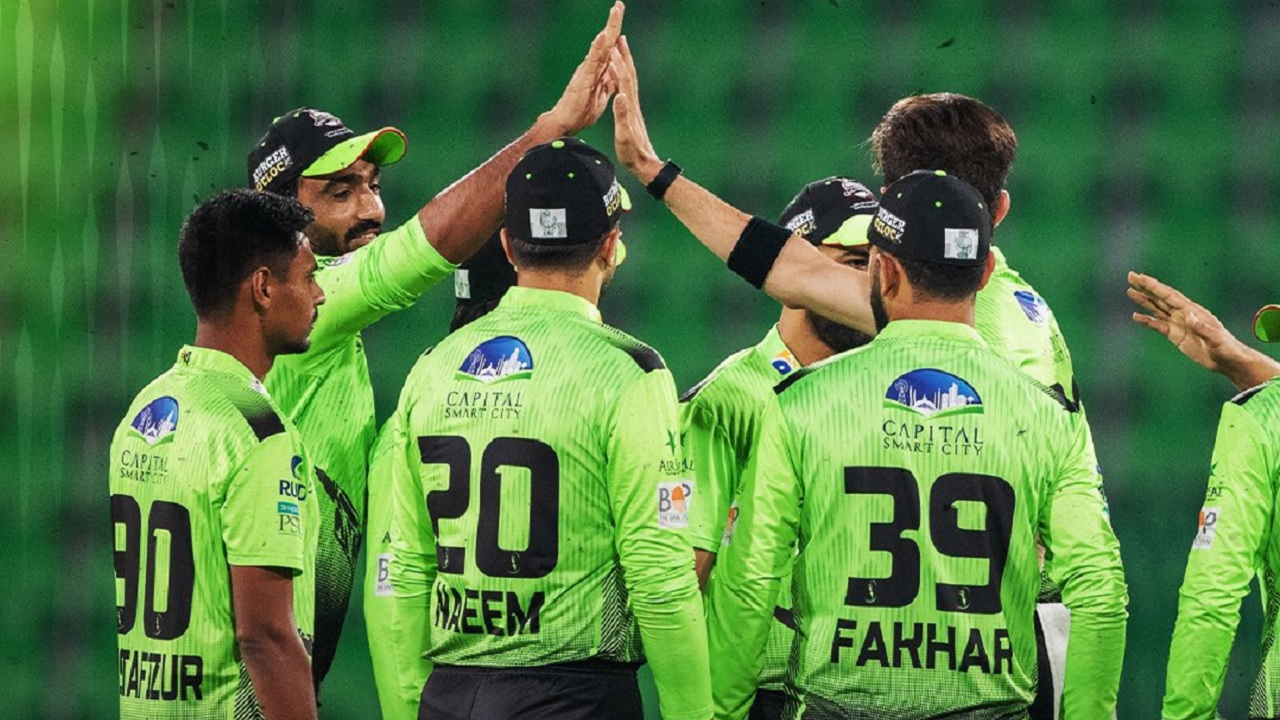 লাহোরের একাদশে ২ পরিবর্তন