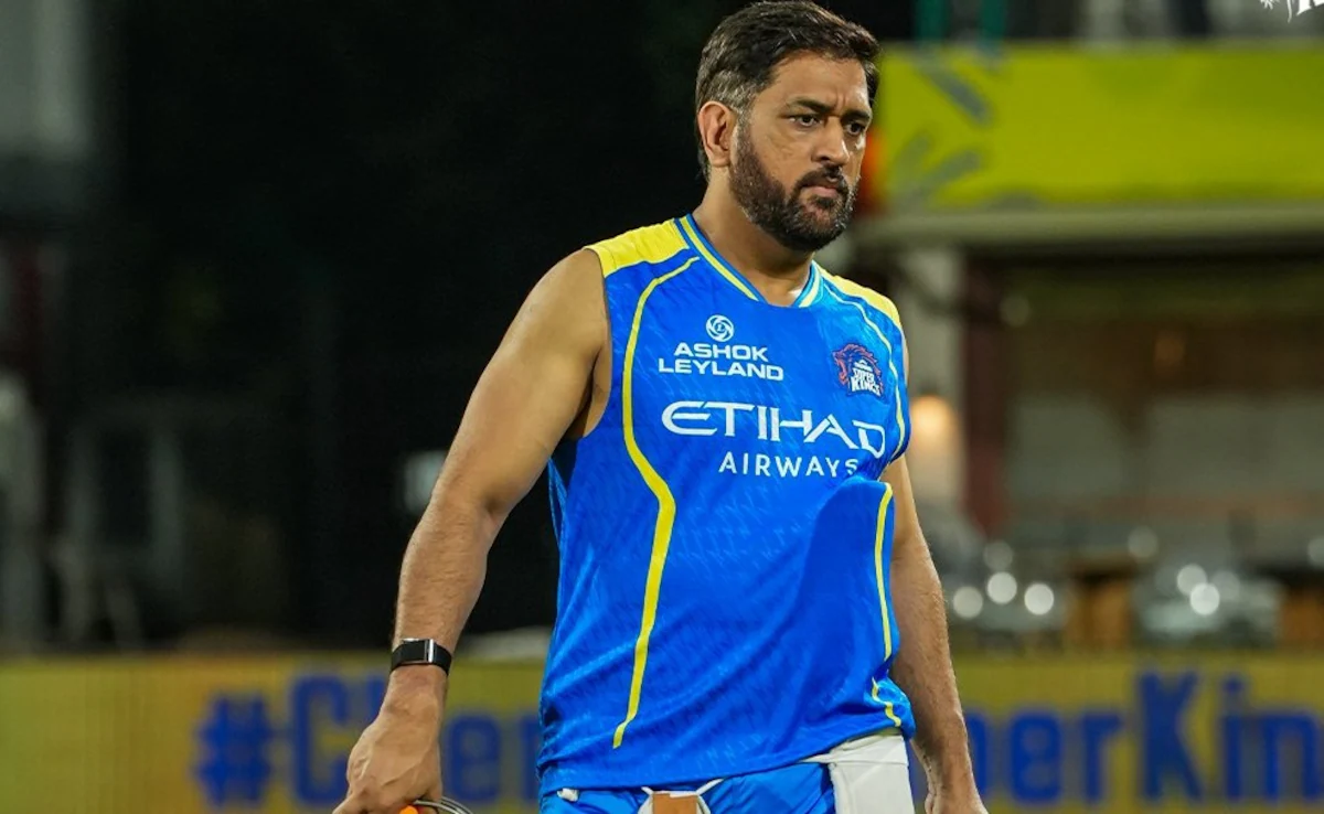 ‘টুর্নামেন্ট থেকে ছিটকে গেলে ধোনিকে খেলাবে চেন্নাই’