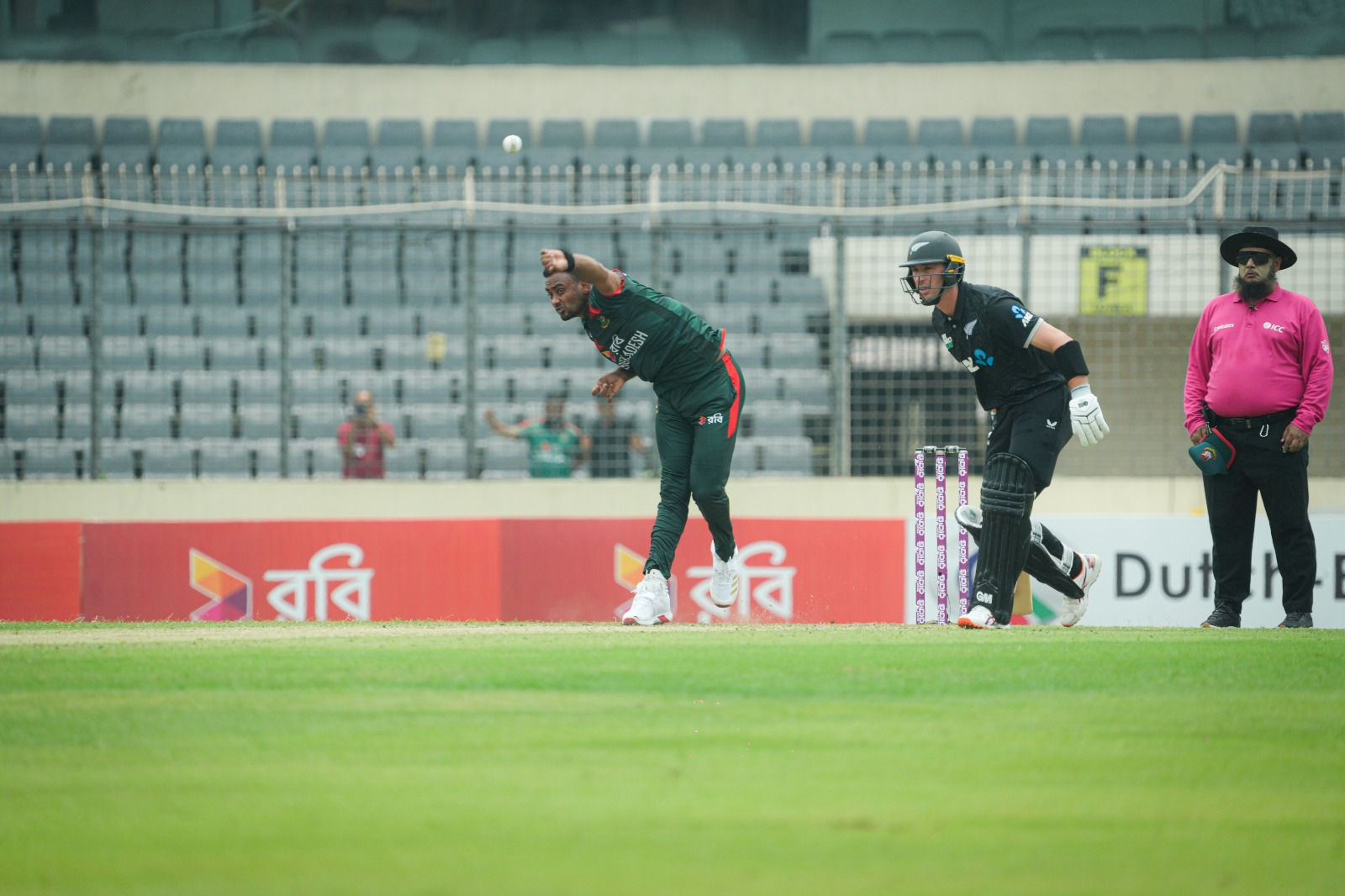 Shoriful Islam in action, Cricfrenzy