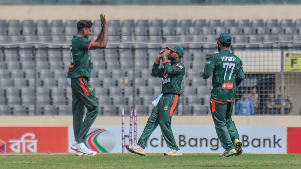 তানভির হোসেন/ক্রিকফ্রেঞ্জি