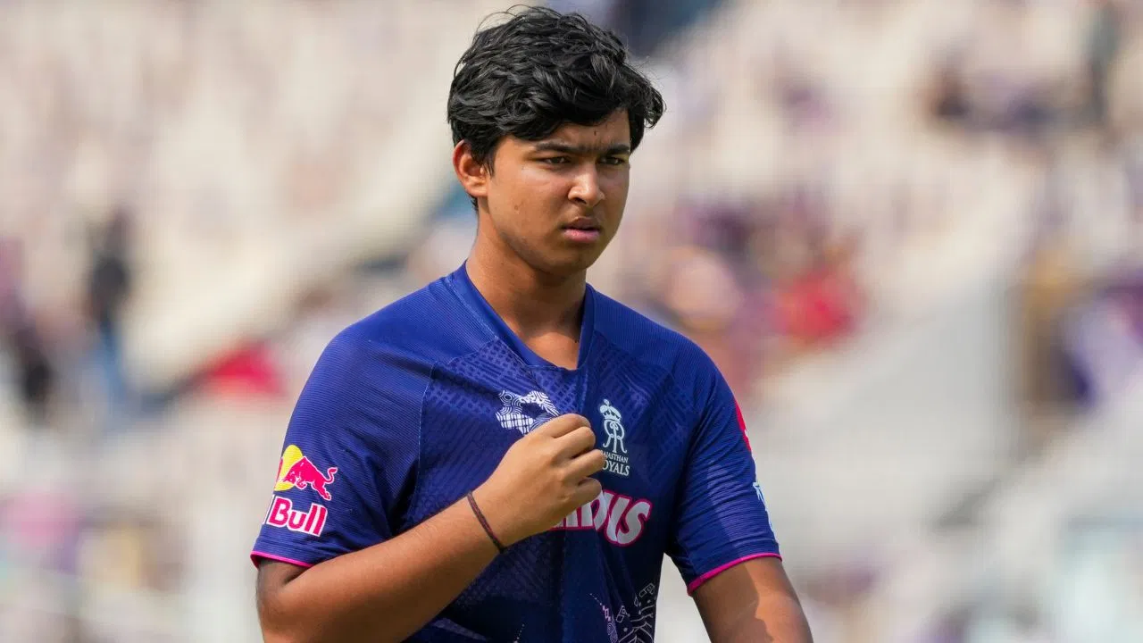 ‘আইপিএল শেষেই জাতীয় দলে খেলা উচিত সূর্যবংশীর’