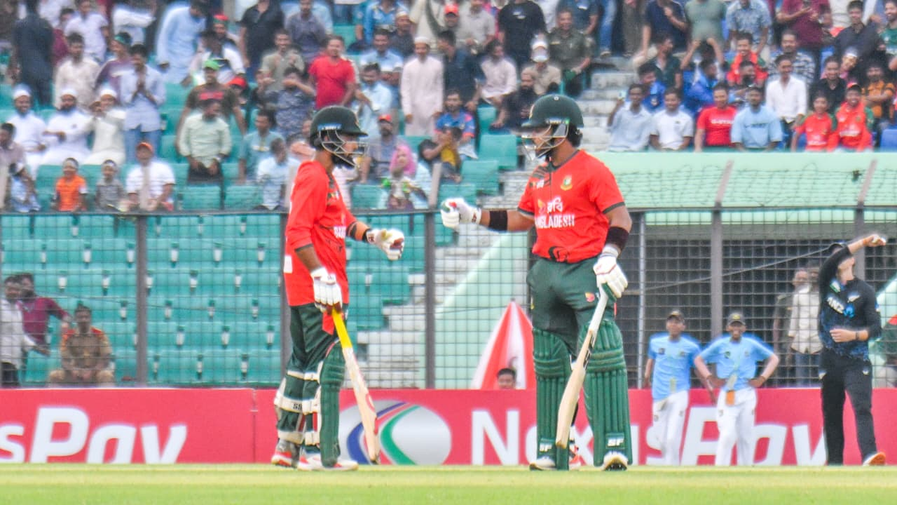 হৃদয়ের হাফ সেঞ্চুরি ও ইমন-শামীমের ঝড়ে জয়ে শুরু বাংলাদেশের