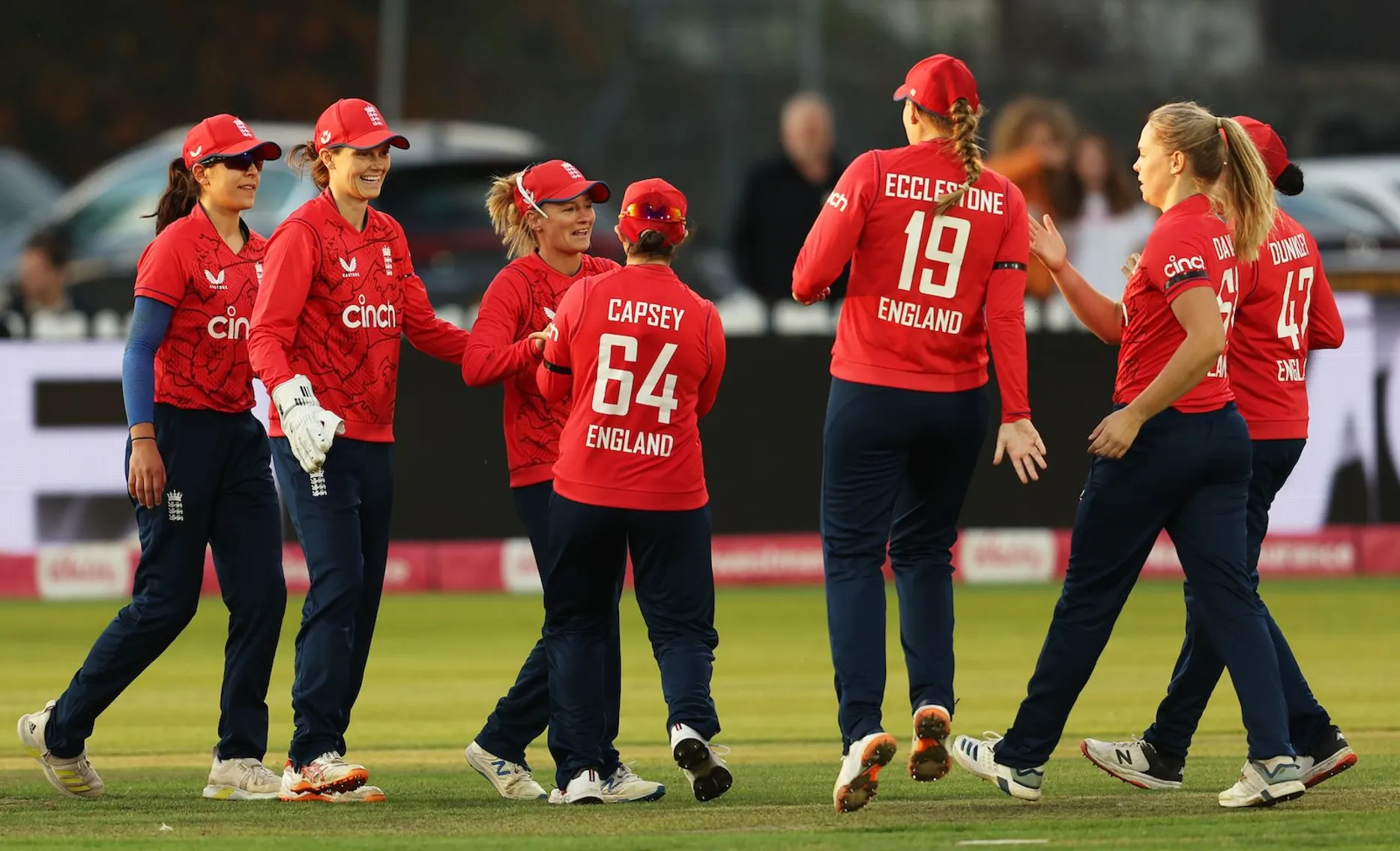 সবার আগে ইংল্যান্ডের বিশ্বকাপ দল ঘোষণা