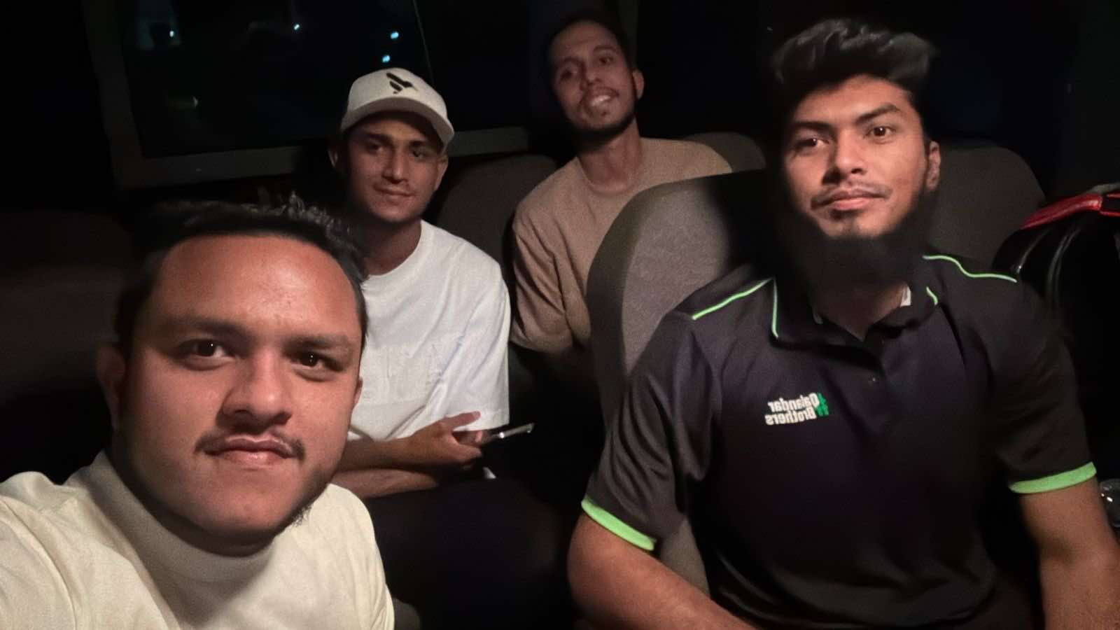 বিশেষ বিমানে পাকিস্তান থেকে দুবাই যাচ্ছেন রিশাদ হোসেন ও নাহিদ রানা, ক্রিকফ্রেঞ্জি