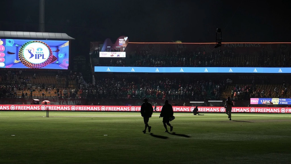 IPL suspended indefinitely over India-Pakistan conflict