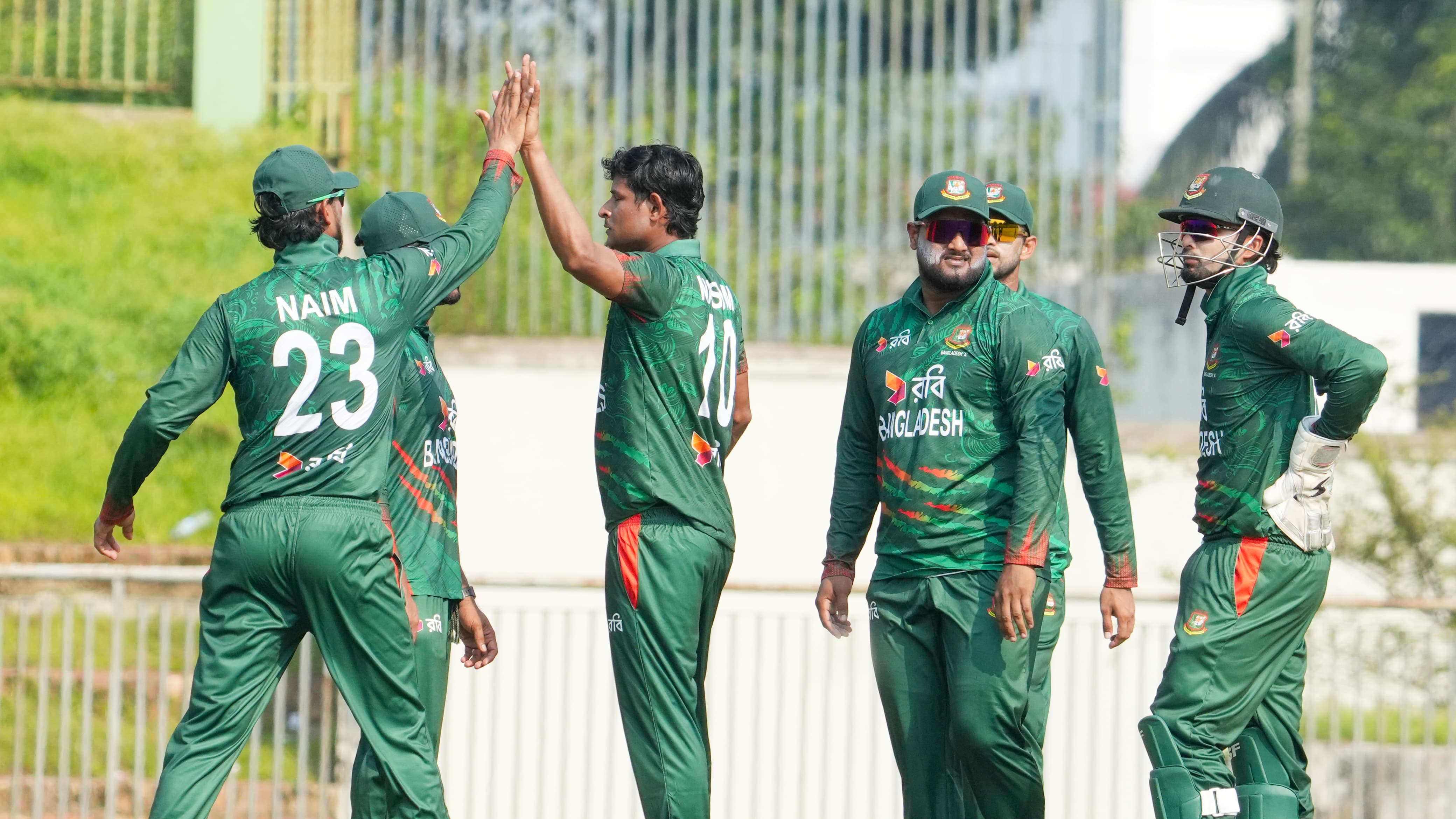 Nasum Ahmed celebrates a wicket, Cricfrenzy