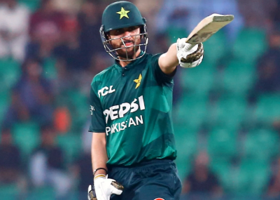 Salman Agha brings up his fifty