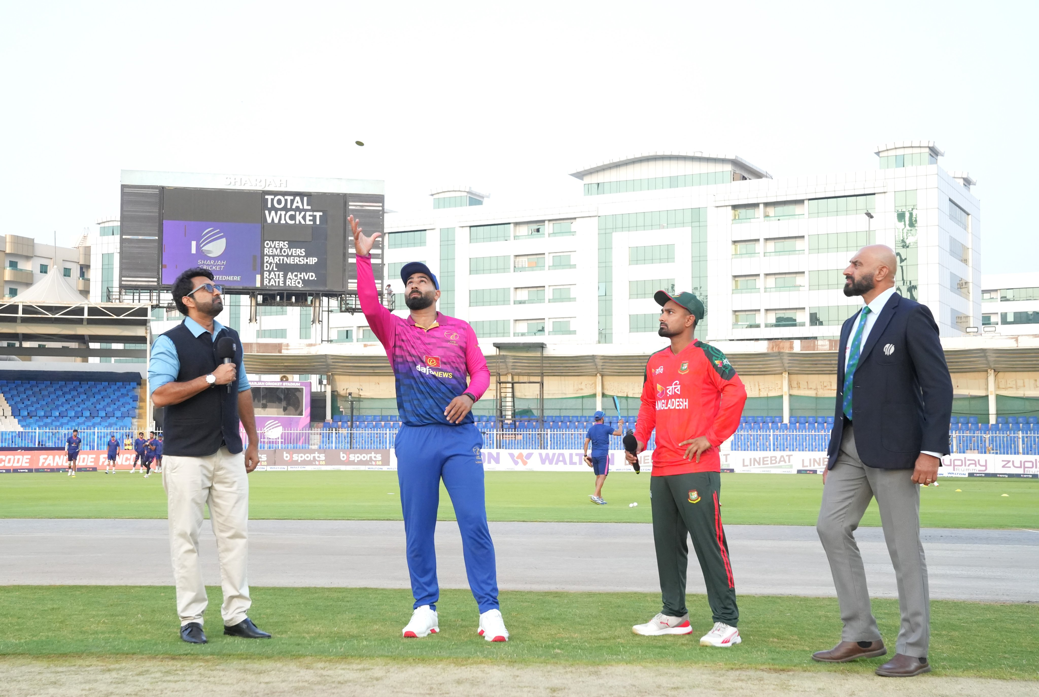 Two captains during toss